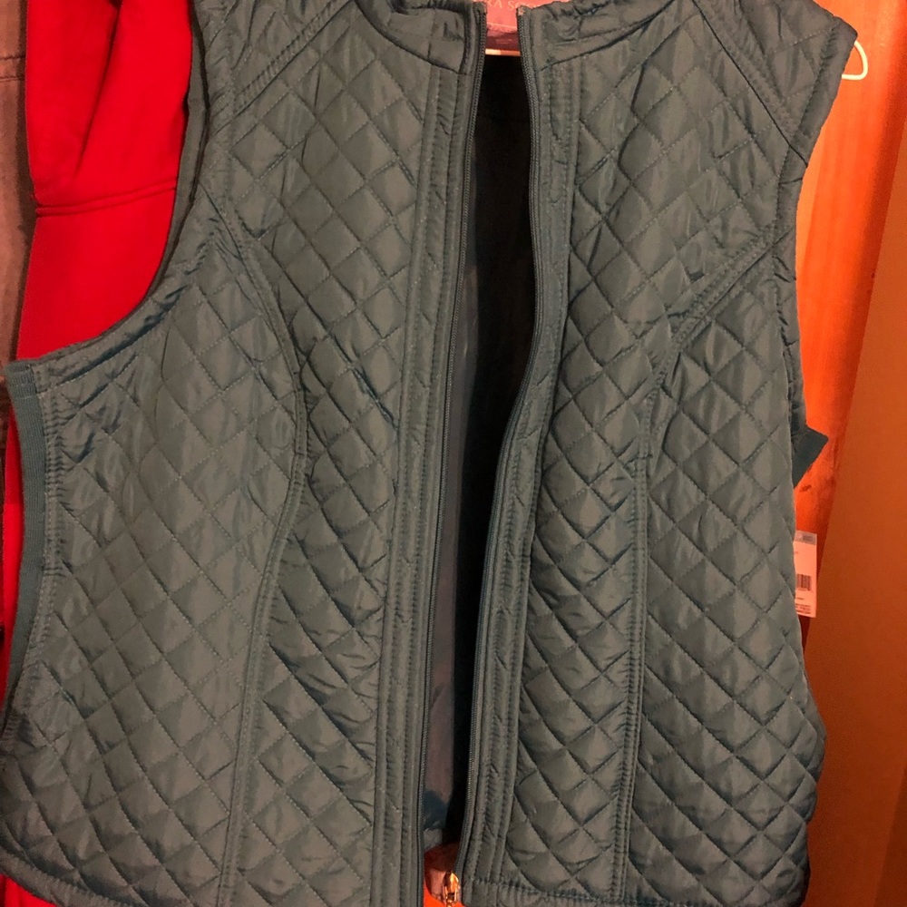 Ladies quilted vest
